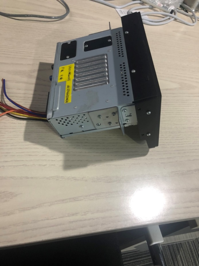 找产品：车机硬件