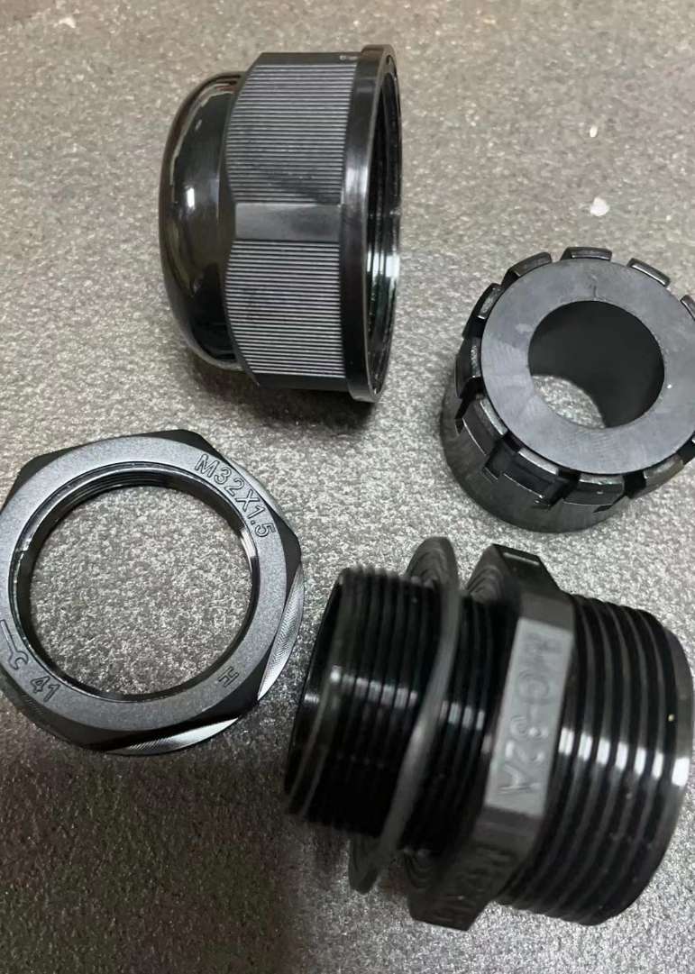找产品：防水接头