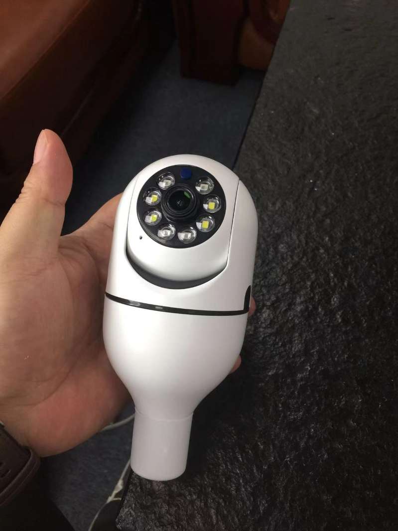 找产品：灯泡摄像头