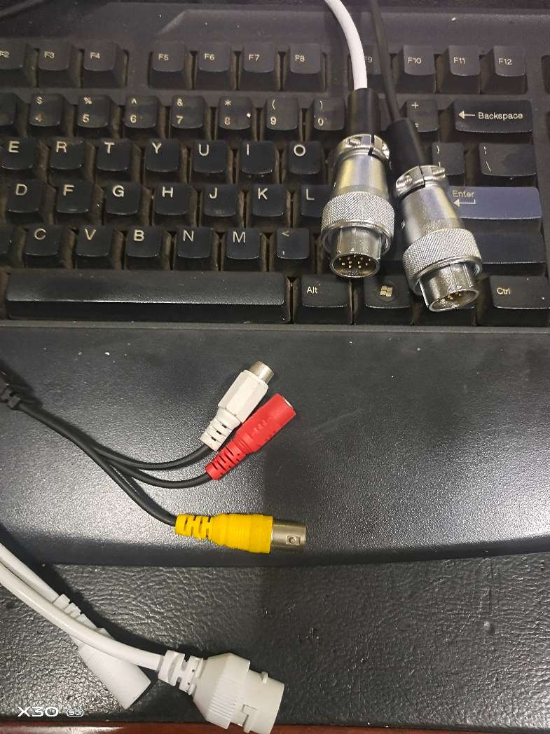 找产品：定制摄像引出线