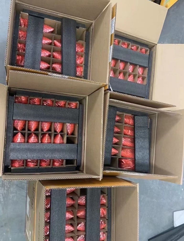 找产品：13.3寸 液晶屏