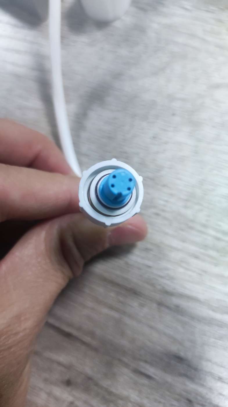 找产品：4芯航空转接线母头